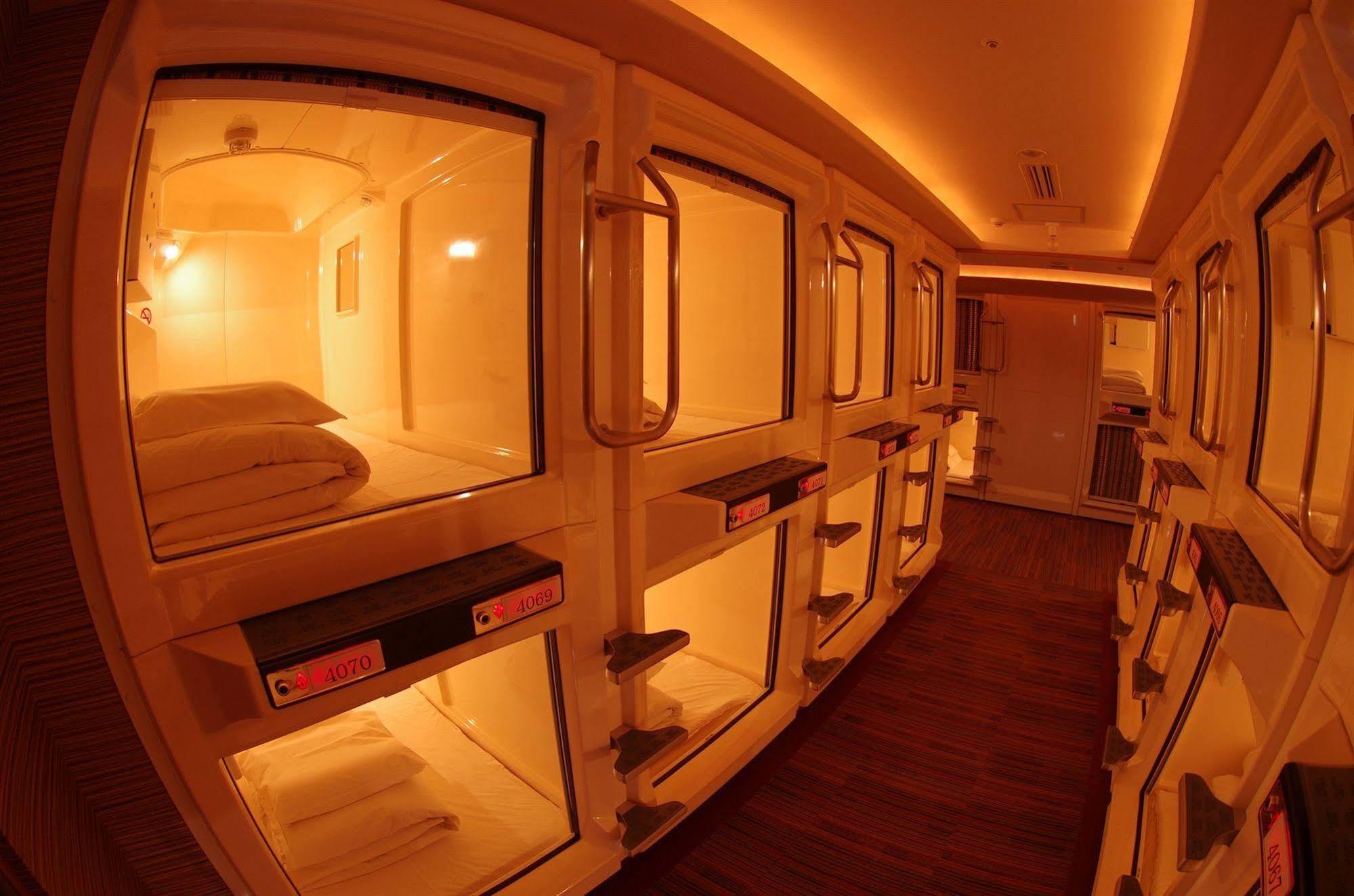Capsule Inn Osaka Exterior photo